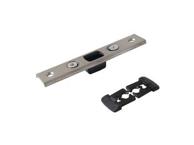 Планка ответная Maxbar U24x5 для доп. запор. регулир. Изображение 4